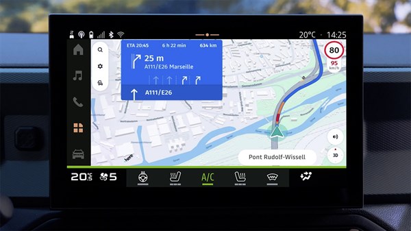 Vadiúj Dacia Duster - Media Nav Live valósidejű navigáció